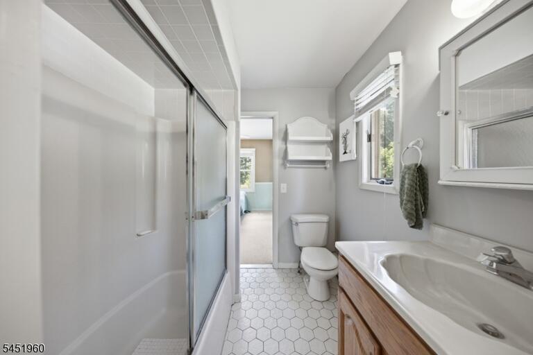 Property listing MLS 4045240 photo 24