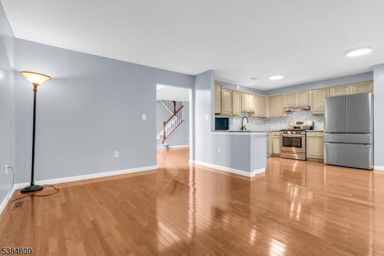Property listing MLS 4045252 photo 11