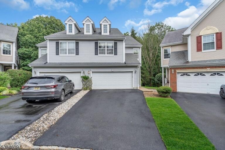 Property listing MLS 4045252 photo 2