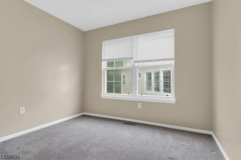 Property listing MLS 4045252 photo 21