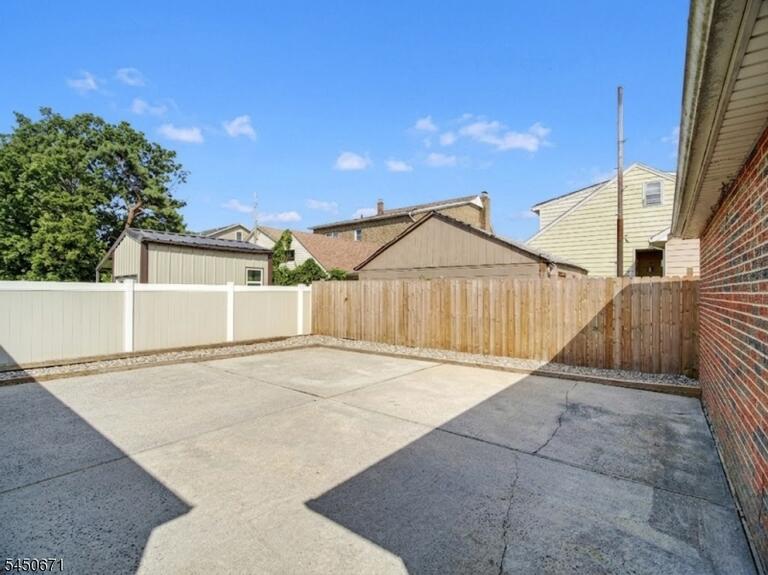 Property listing MLS 4045260 photo 27
