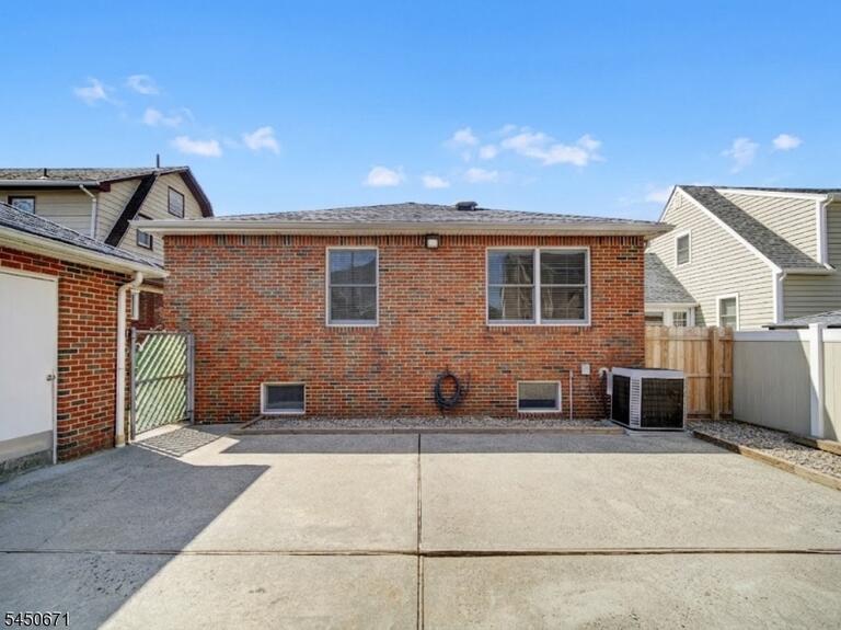 Property listing MLS 4045260 photo 28