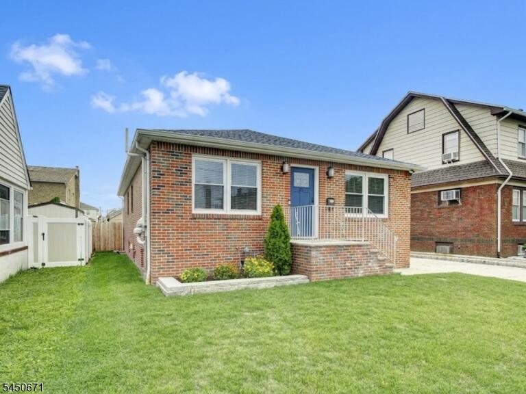 Property listing MLS 4045260 photo 3