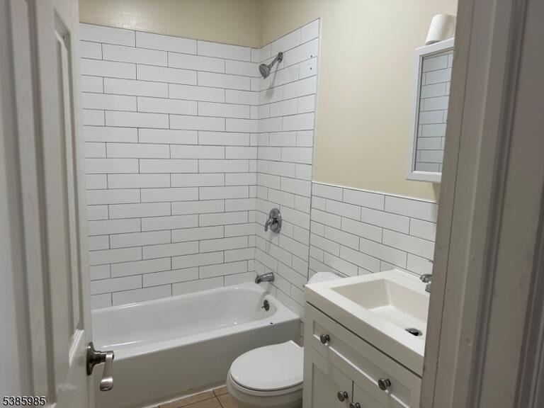 Property listing MLS 4045282 photo 7