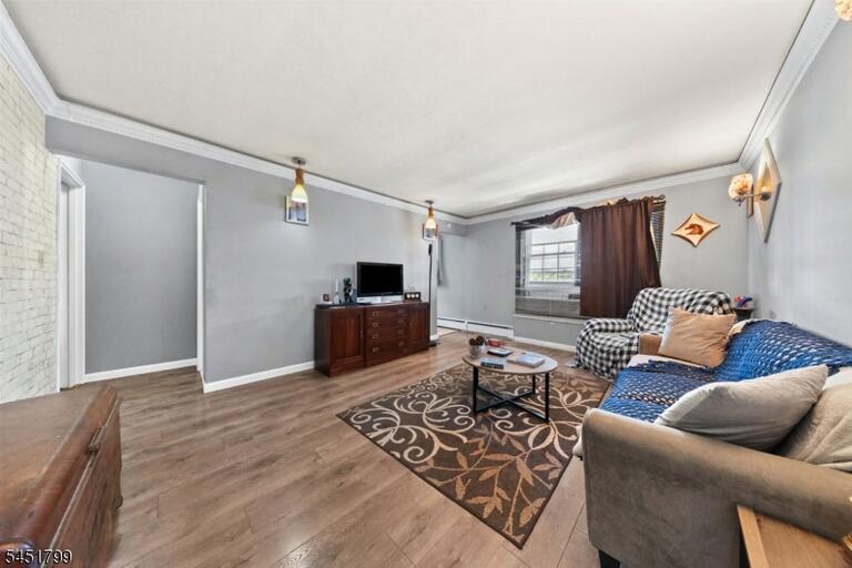 Property listing MLS 4045286 photo 6