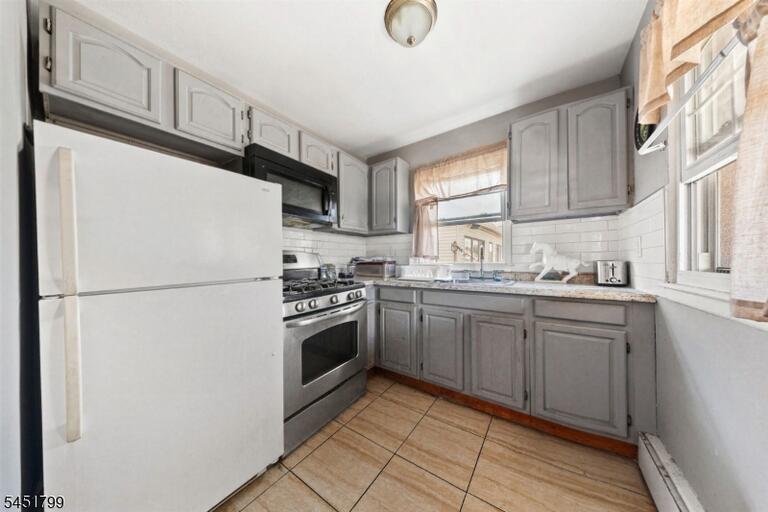 Property listing MLS 4045286 photo 8