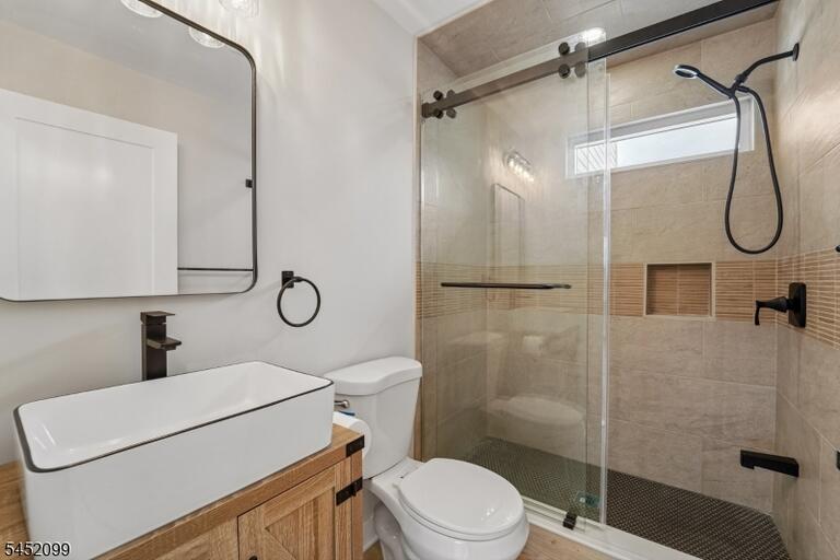Property listing MLS 4045363 photo 18