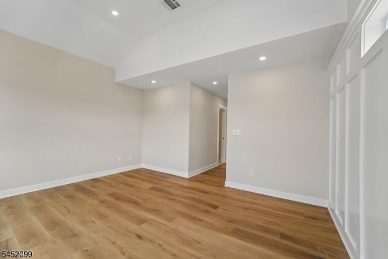 Property listing MLS 4045363 photo 23