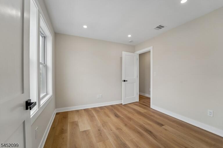 Property listing MLS 4045363 photo 33