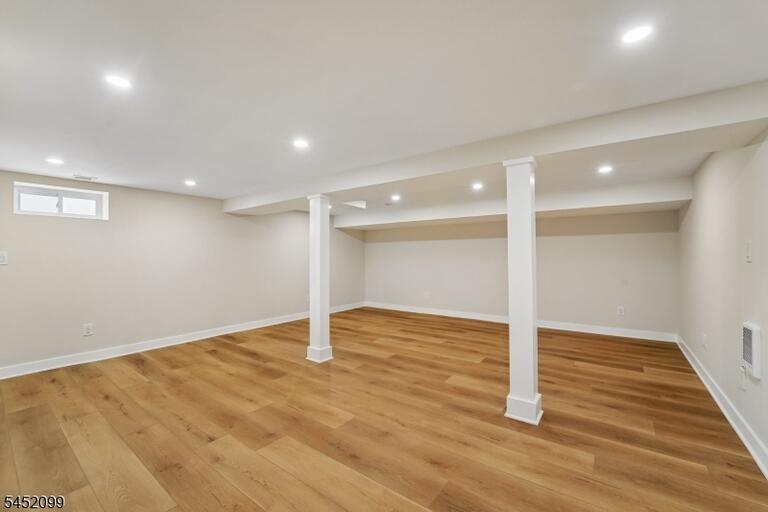 Property listing MLS 4045363 photo 37