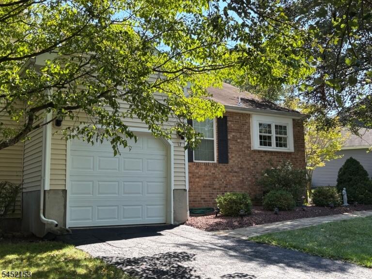 Property listing MLS 4045434 photo 2