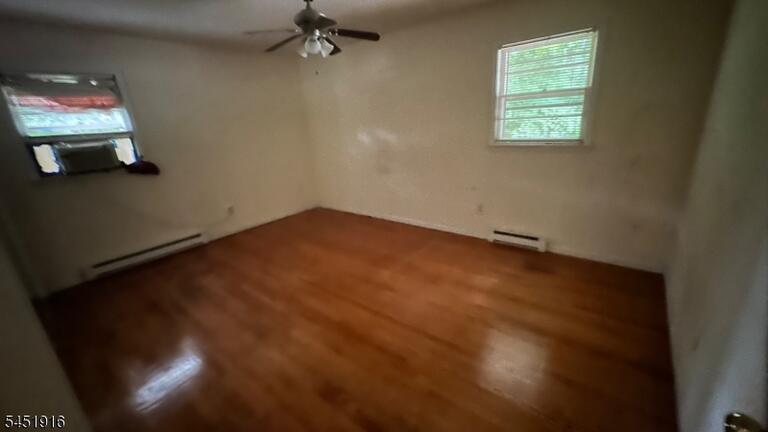 Property listing MLS 4045467 photo 4