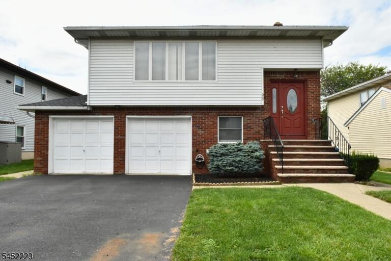 Property listing MLS 4045470 photo 1