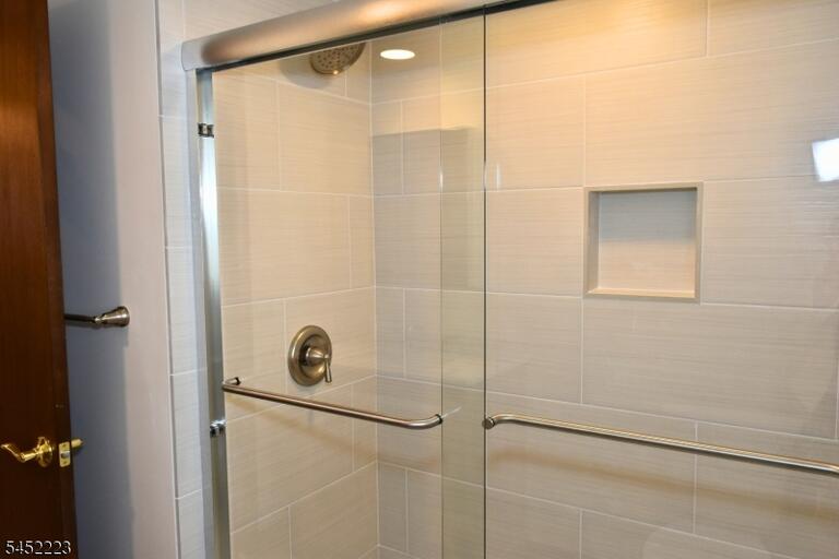 Property listing MLS 4045470 photo 19