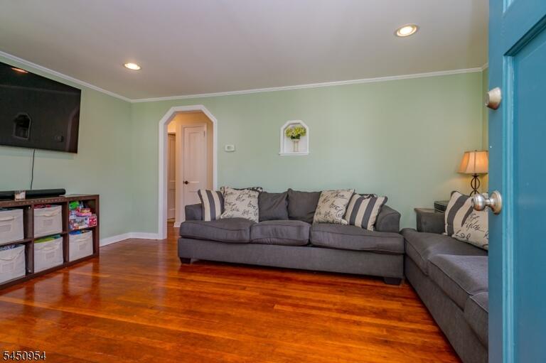 Property listing MLS 4045502 photo 5