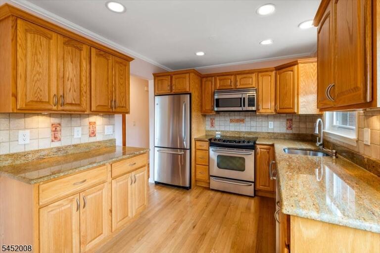 Property listing MLS 4045509 photo 10