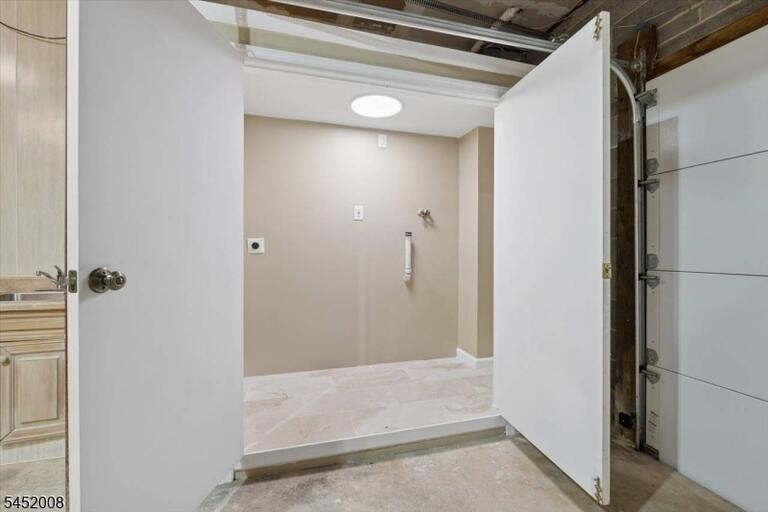 Property listing MLS 4045509 photo 22