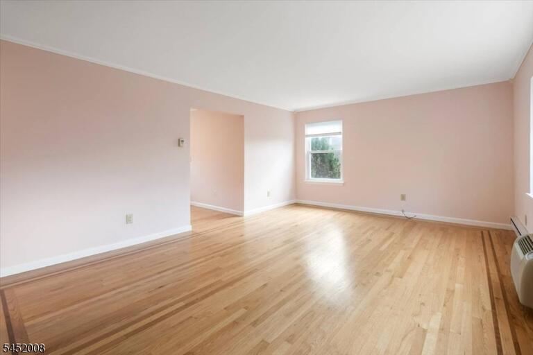 Property listing MLS 4045509 photo 6