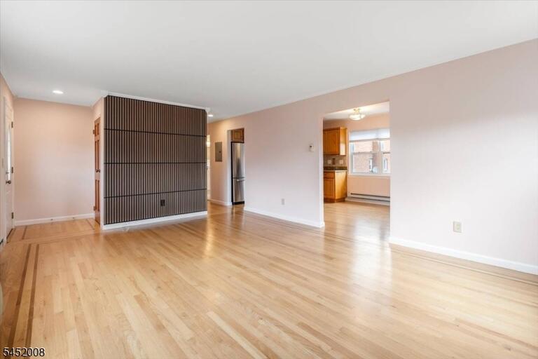 Property listing MLS 4045509 photo 8