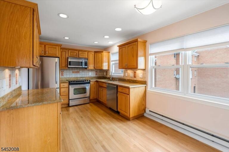 Property listing MLS 4045509 photo 9