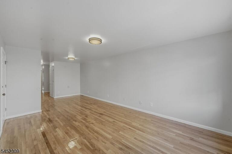 Property listing MLS 4045563 photo 12
