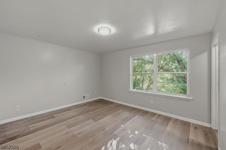 Property listing MLS 4045563 photo 18