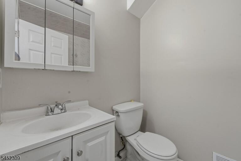 Property listing MLS 4045563 photo 26