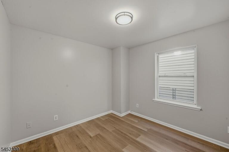 Property listing MLS 4045563 photo 28