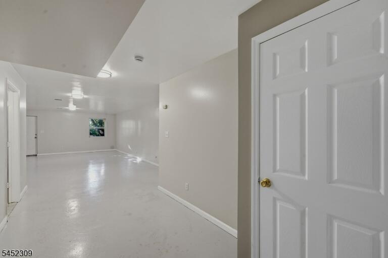 Property listing MLS 4045563 photo 35