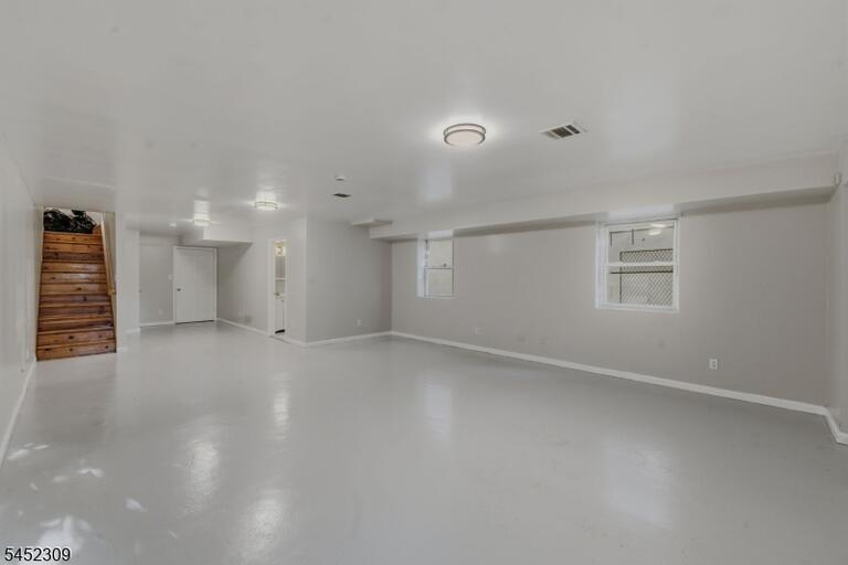Property listing MLS 4045563 photo 38