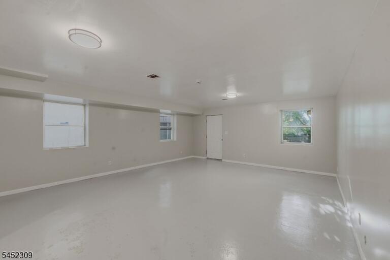 Property listing MLS 4045563 photo 41