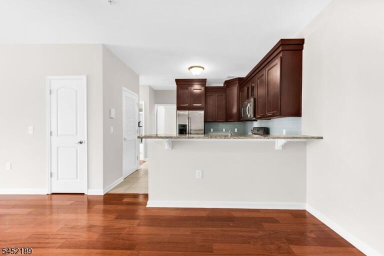 Property listing MLS 4045611 photo 4