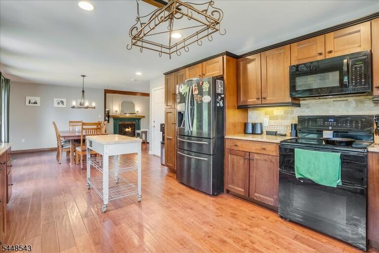 Property listing MLS 4045616 photo 16