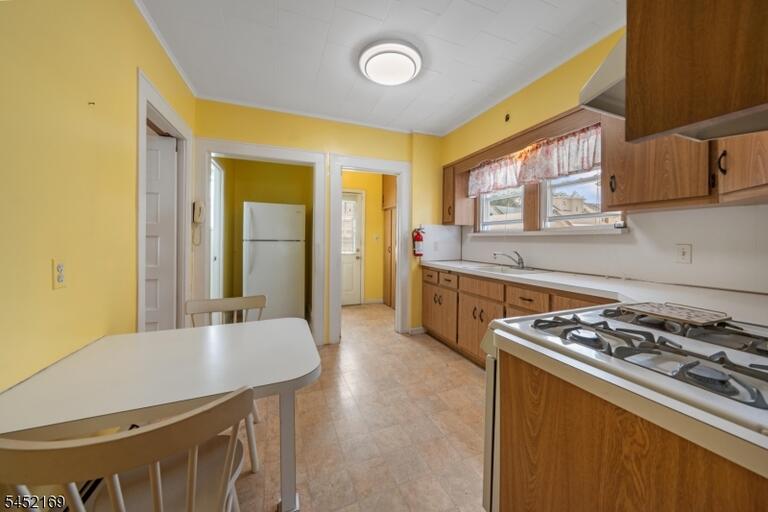 Property listing MLS 4045635 photo 8
