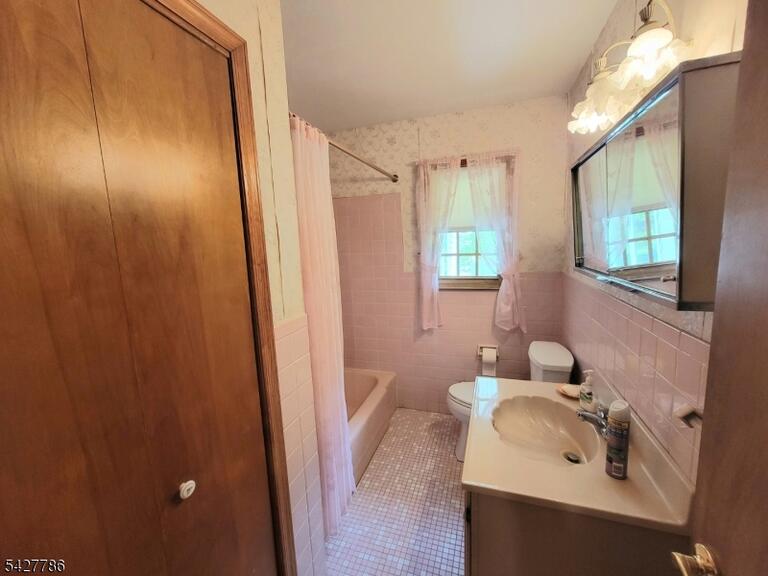 Property listing MLS 4045672 photo 14
