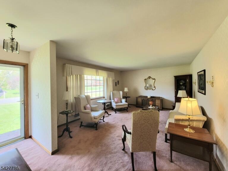 Property listing MLS 4045672 photo 5