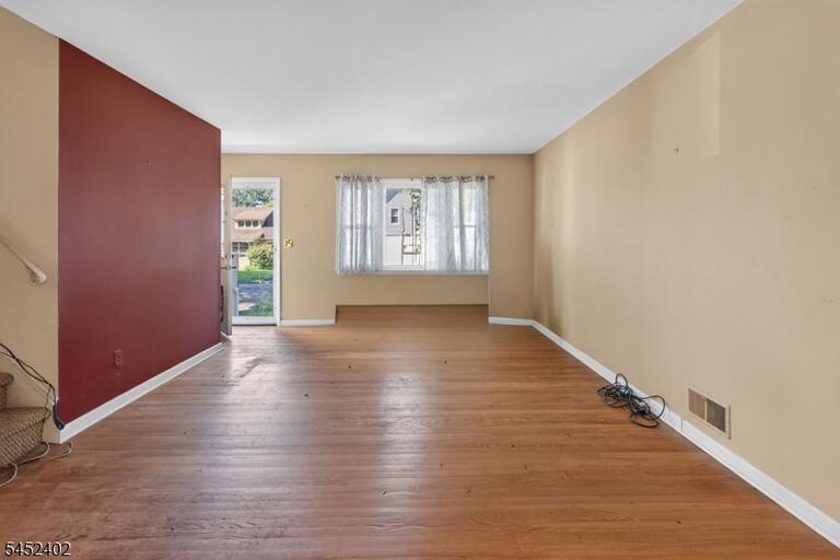 Property listing MLS 4045677 photo 10
