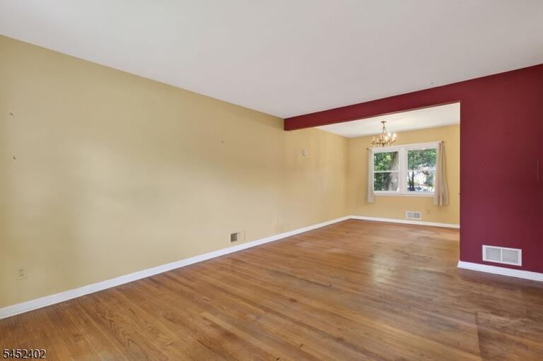 Property listing MLS 4045677 photo 13