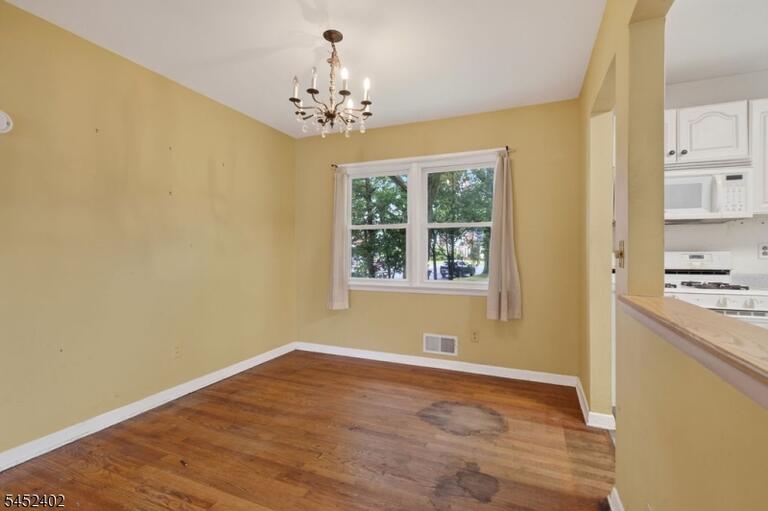 Property listing MLS 4045677 photo 17