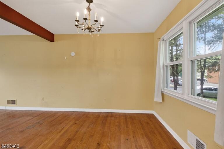 Property listing MLS 4045677 photo 18