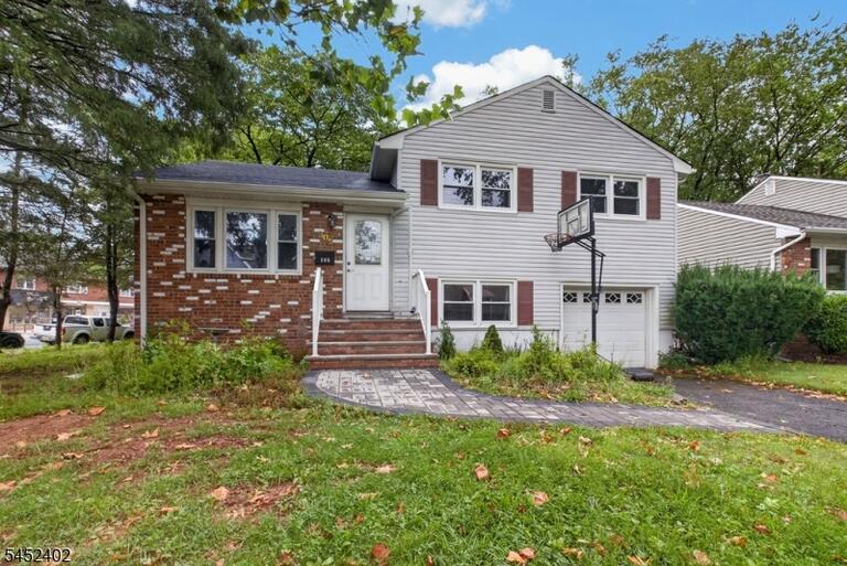 Property listing MLS 4045677 photo 3