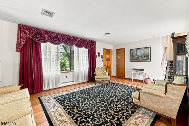 Property listing MLS 4045731 photo 10
