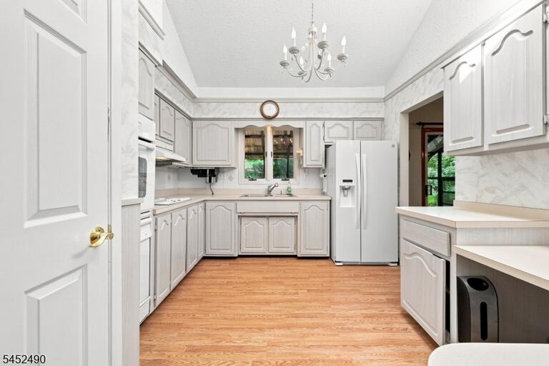 Property listing MLS 4045731 photo 14