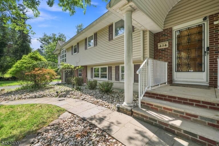Property listing MLS 4045731 photo 5