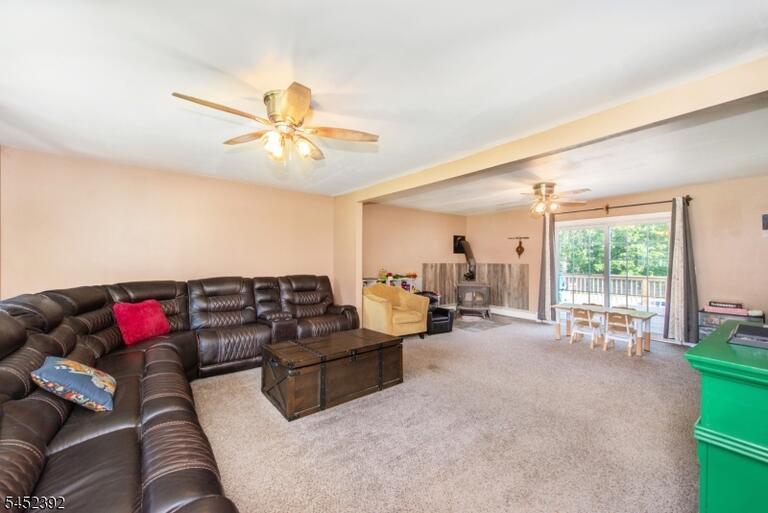 Property listing MLS 4045743 photo 1