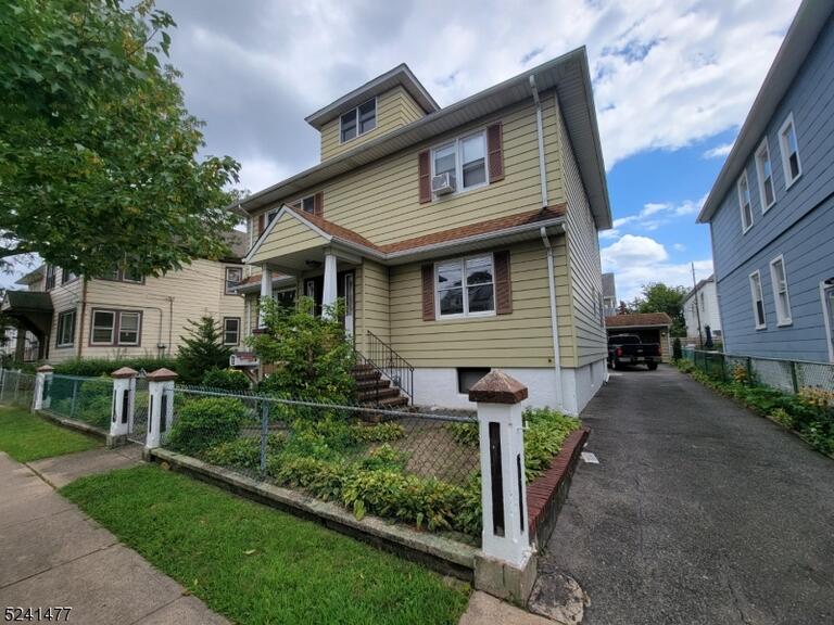 Property listing MLS 4045757 photo 1