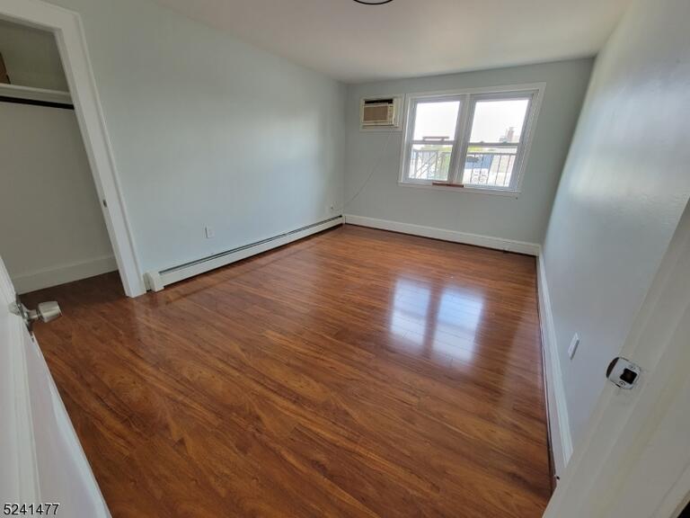 Property listing MLS 4045757 photo 2
