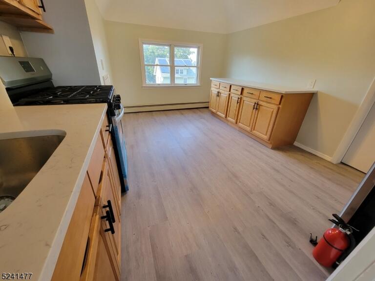 Property listing MLS 4045757 photo 5