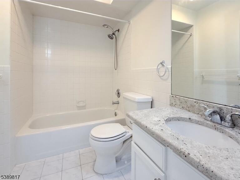 Property listing MLS 4045759 photo 12