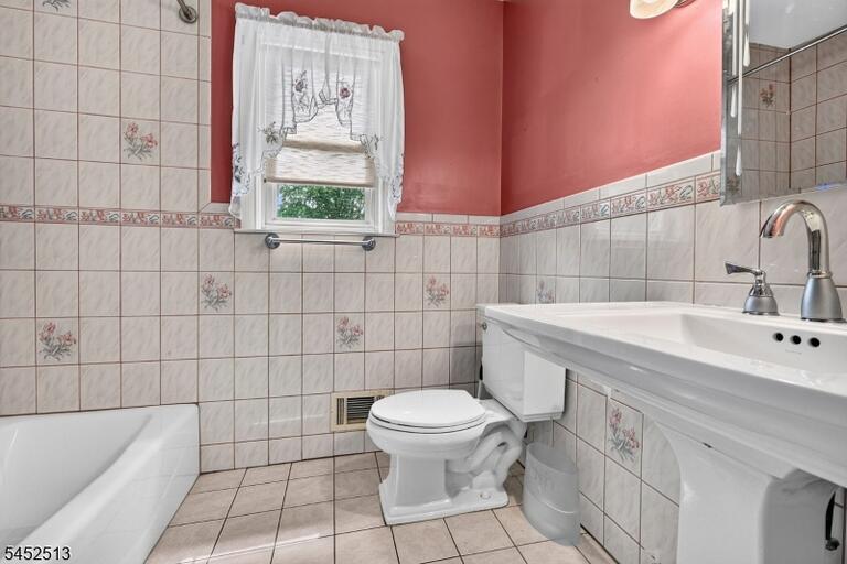Property listing MLS 4045762 photo 16